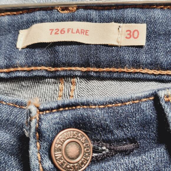 Levi's 726 Flare High Rise Soft Stretch Jeans Size 30 - Picture 8 of 9